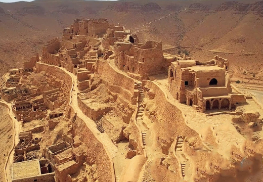 Visite de 1 journée à Tataouine et Cheneni départ de Djerba
