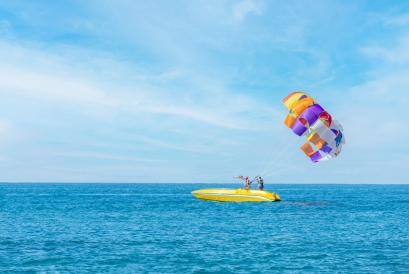 Parachute à Djerba – Aventure et Sensations Fortes | Expérience Inoubliable à Djerba